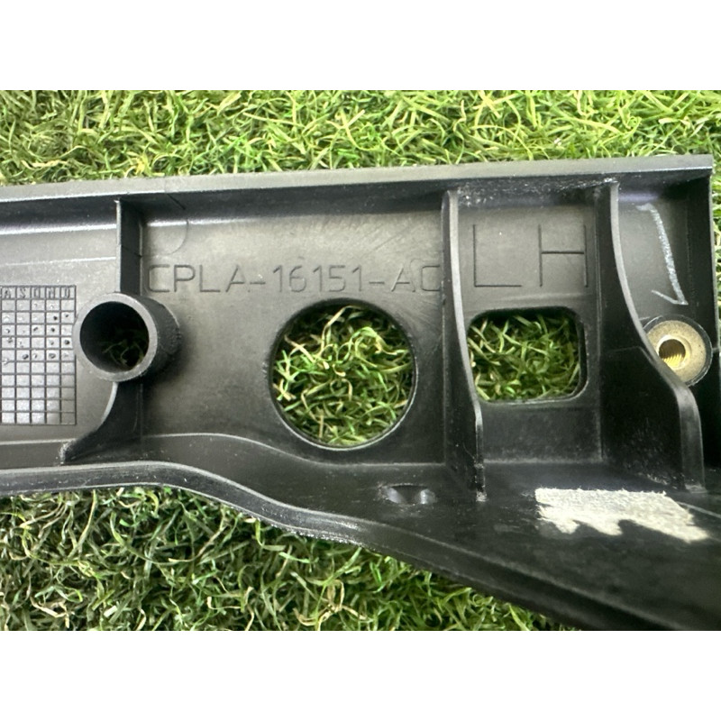 Крепление крыла (кузов и элементы) LAND ROVER RANGE ROVER Sport L494 2016 3.0 Diesel LR056963