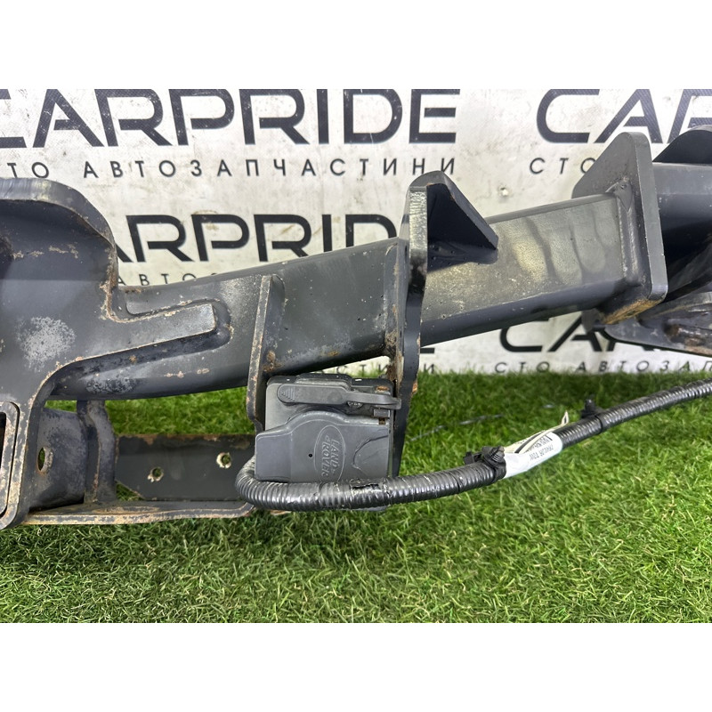 Фаркоп (кузов и элементы) LAND ROVER RANGE ROVER Sport L494 2016 3.0 Diesel LR045404
