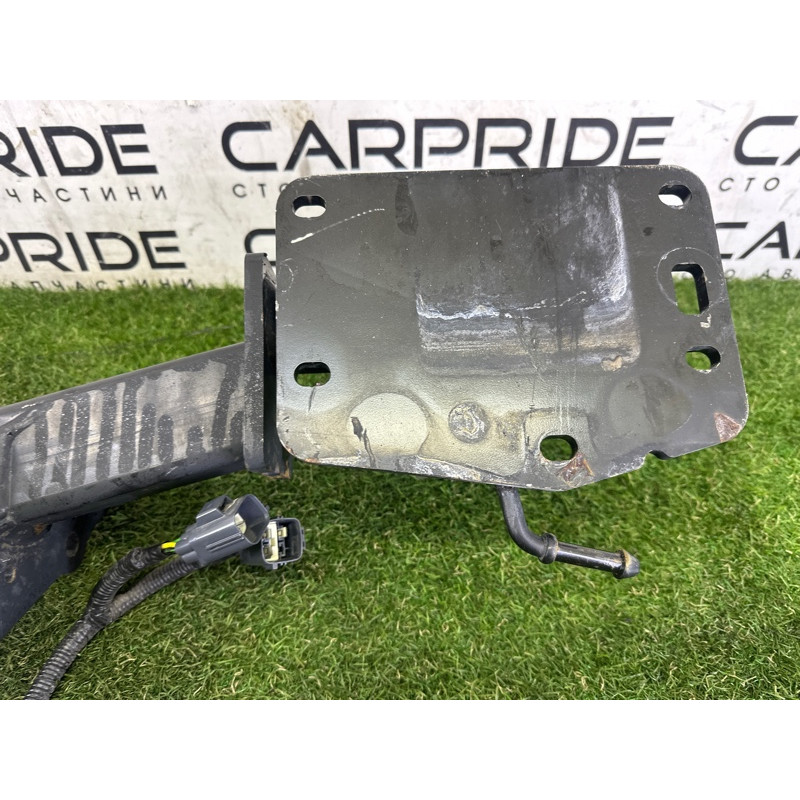 Фаркоп (кузов и элементы) LAND ROVER RANGE ROVER Sport L494 2016 3.0 Diesel LR045404