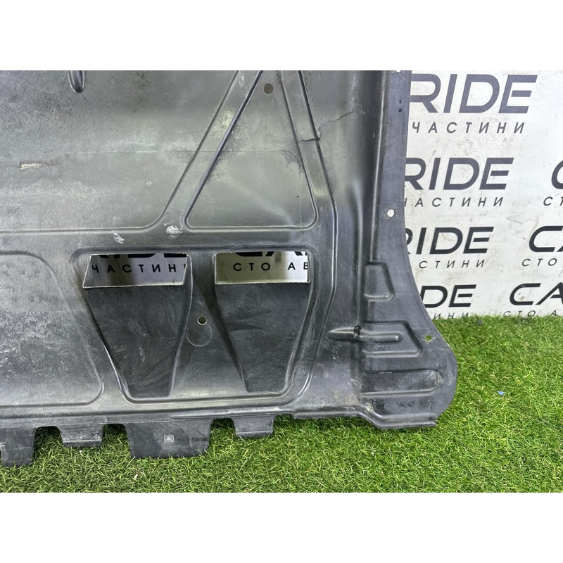 Защита двигателя (кузов и элементы) AUDI A3 8V 2016 1.8 CNSB 5Q0825236Q