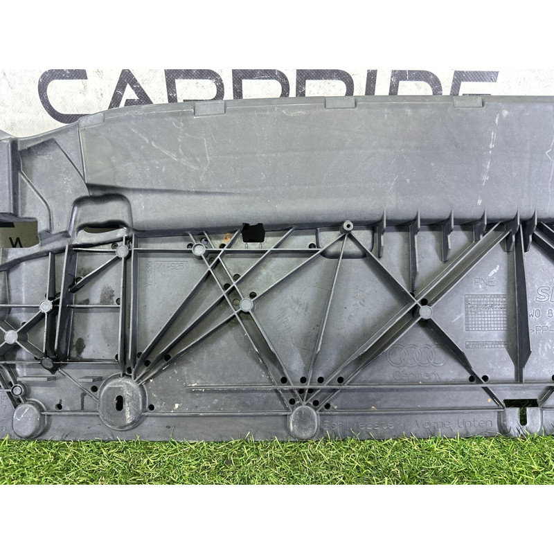 Защита бампера (кузов и элементы) AUDI A4 B9 2018 2.0 DBPA 8W0807611A