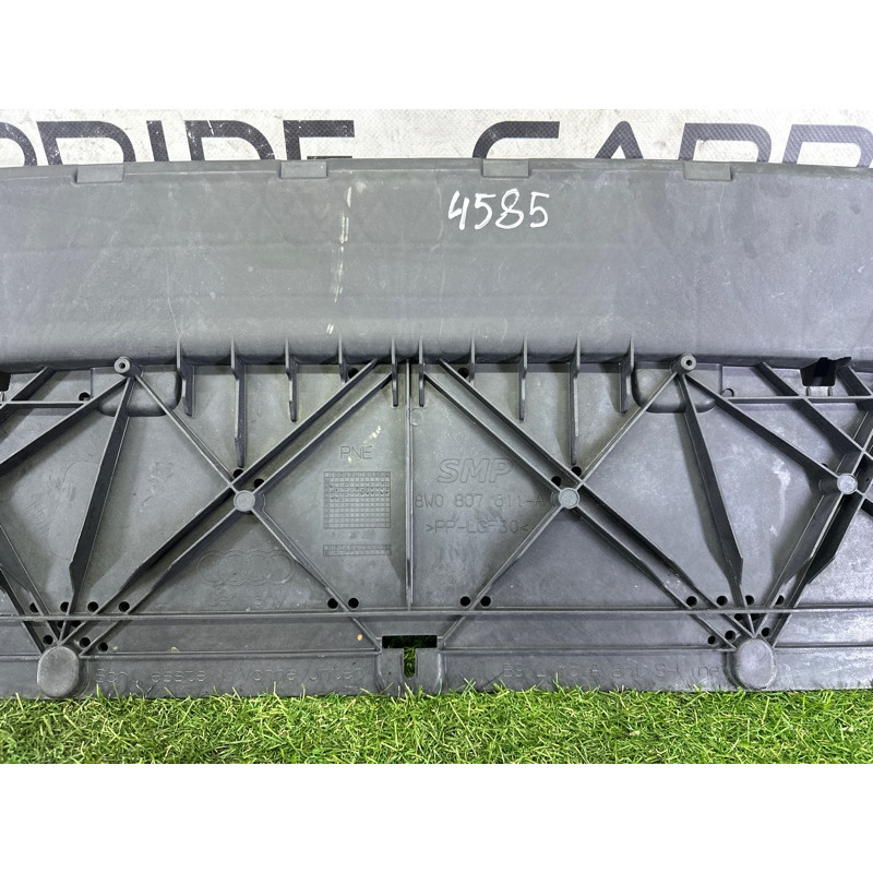 Защита бампера (кузов и элементы) AUDI A4 B9 2018 2.0 DBPA 8W0807611A