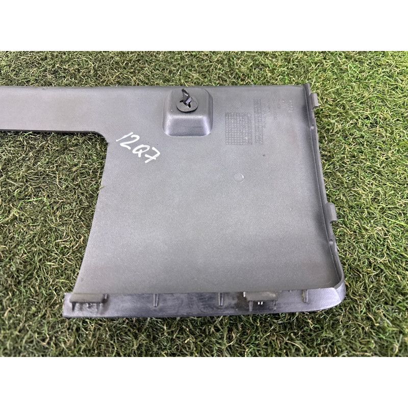 Защита бампера (кузов и элементы) AUDI Q7 4L 2011 3.0 TFSi 4L0807819M1RR