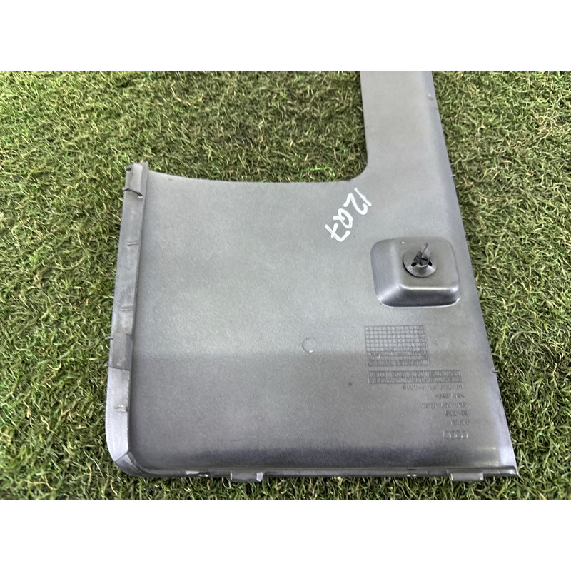 Защита бампера (кузов и элементы) AUDI Q7 4L 2011 3.0 TFSi 4L0807819M1RR