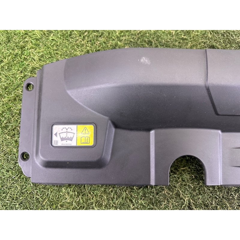 Накладка передней панели (кузов и элементы) LAND ROVER RANGE ROVER Sport L494 2016 3.0 Diesel LR078771