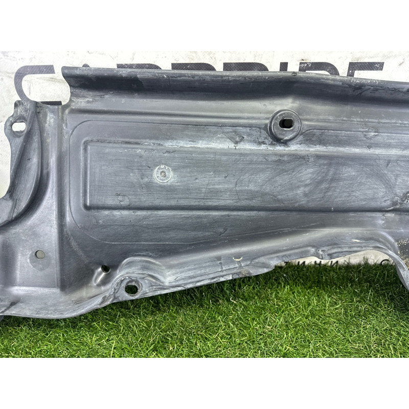 Захист днища (кузов і елементи) Volkswagen Touareg NF 2012 3.0 Hybrid CGFA 7P0825202C