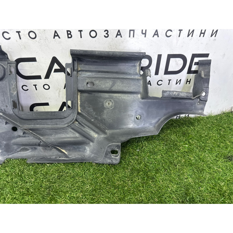 Захист днища (кузов і елементи) Volkswagen Touareg NF 2012 3.0 Hybrid CGFA 7P0825202C