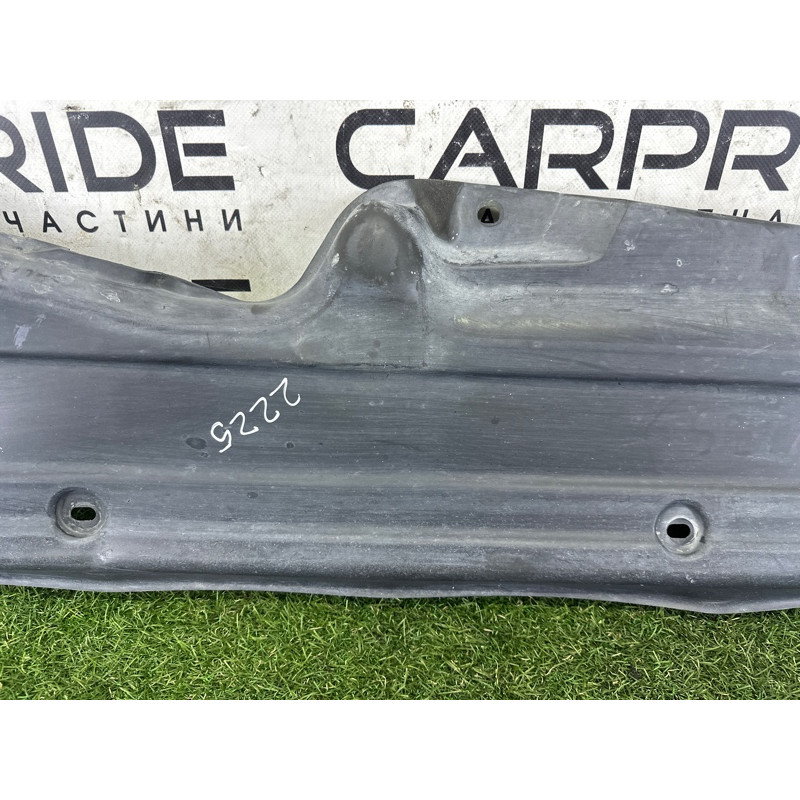 Захист днища (кузов і елементи) Volkswagen Touareg NF 2012 3.0 Hybrid CGFA 7P0825202C