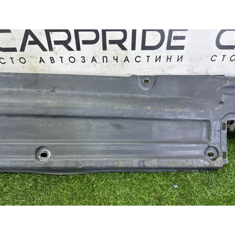 Захист днища (кузов і елементи) Volkswagen Touareg NF 2012 3.0 Hybrid CGFA 7P0825202C