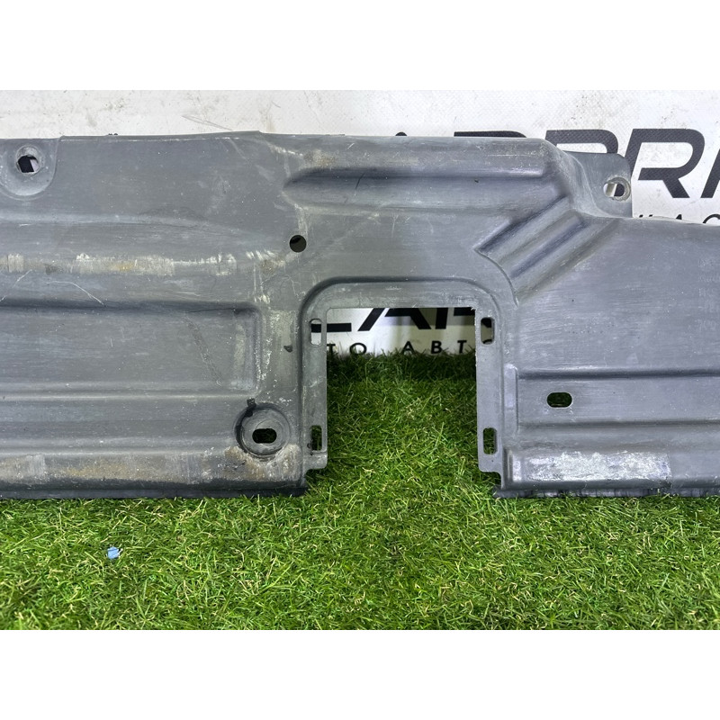 Захист днища (кузов і елементи) Volkswagen Touareg NF 2012 3.0 Hybrid CGFA 7P0825202C