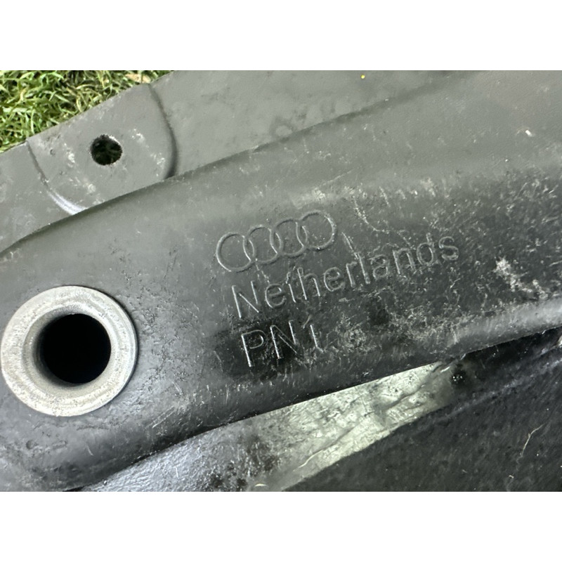 Защита днища (кузов и элементы) AUDI A7 4G 2012 3.0 TFSi 4G0863821F