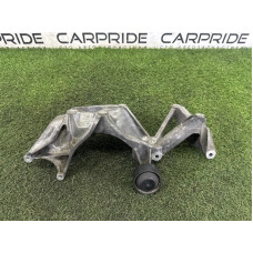 Кронштейн генератора