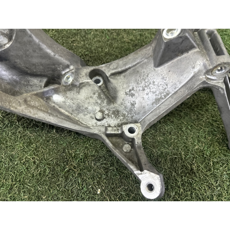 Кронштейн генератора (кронштейны двигателя) Volkswagen Touareg NF 2011 3.6 03H260087E