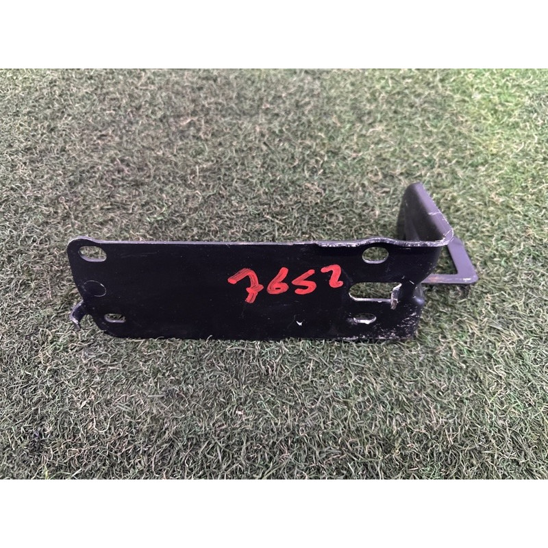 Крепление радиатора (кузов и элементы) BMW 3-series E90 2010 3.0 N54 51647117812