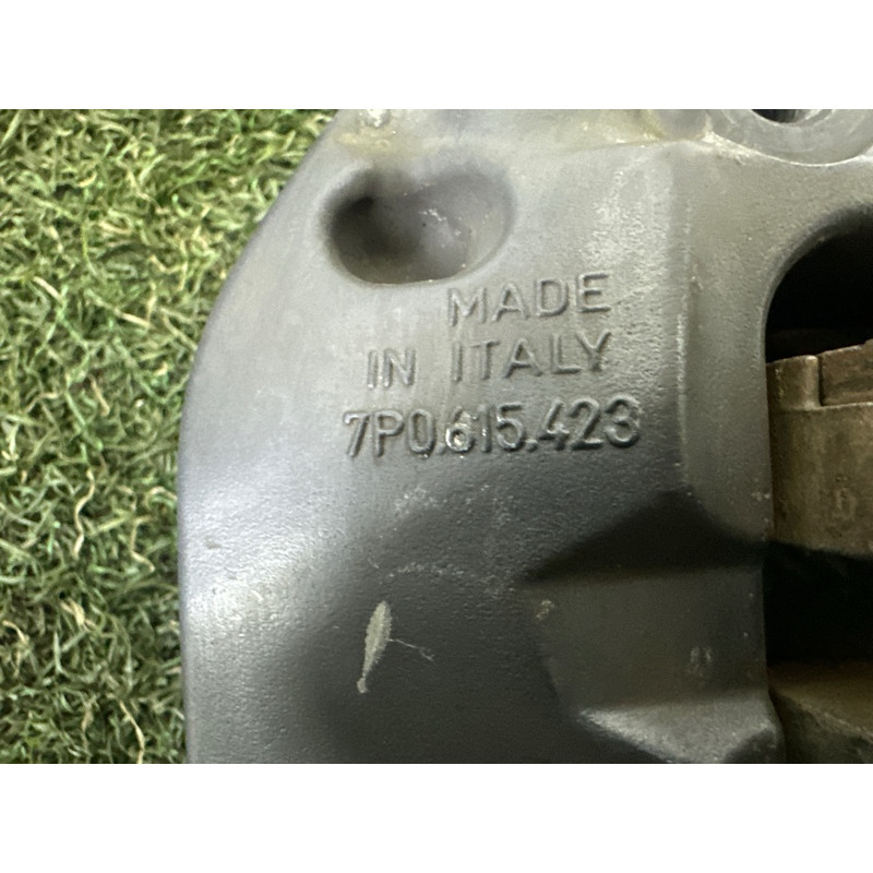 Суппорт тормозной (тормозная система) Volkswagen Touareg NF 2013 3.6 7P6615423D