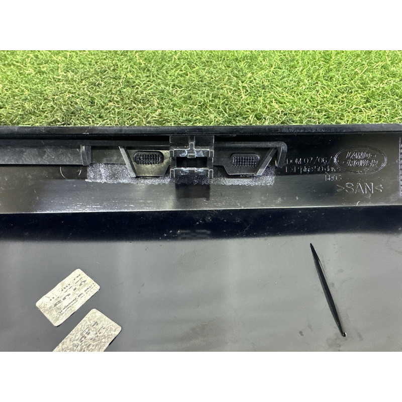 Накладка стойки (кузов и элементы) LAND ROVER Range Rover L405 2016 5.0 LR076491