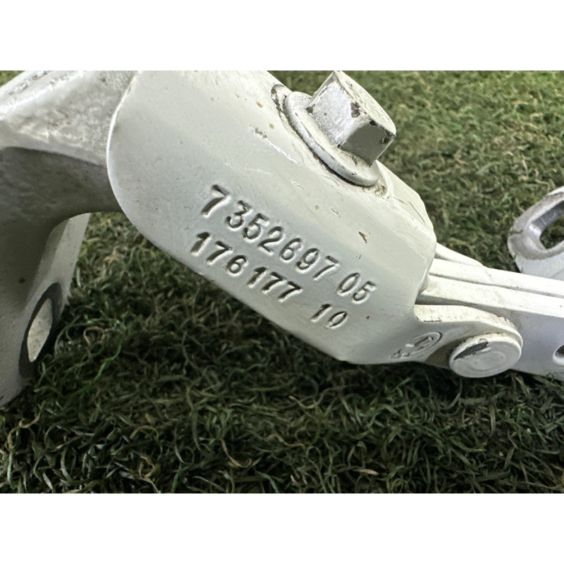 Петля багажника (кузов и элементы) BMW X5 F15 2015 4.4 41007378126