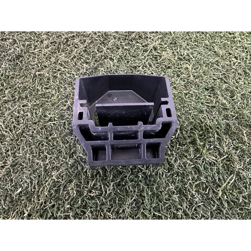 Крепление радиатора (кузов и элементы) BMW 3-series E90 2010 3.0 N54 17117807184