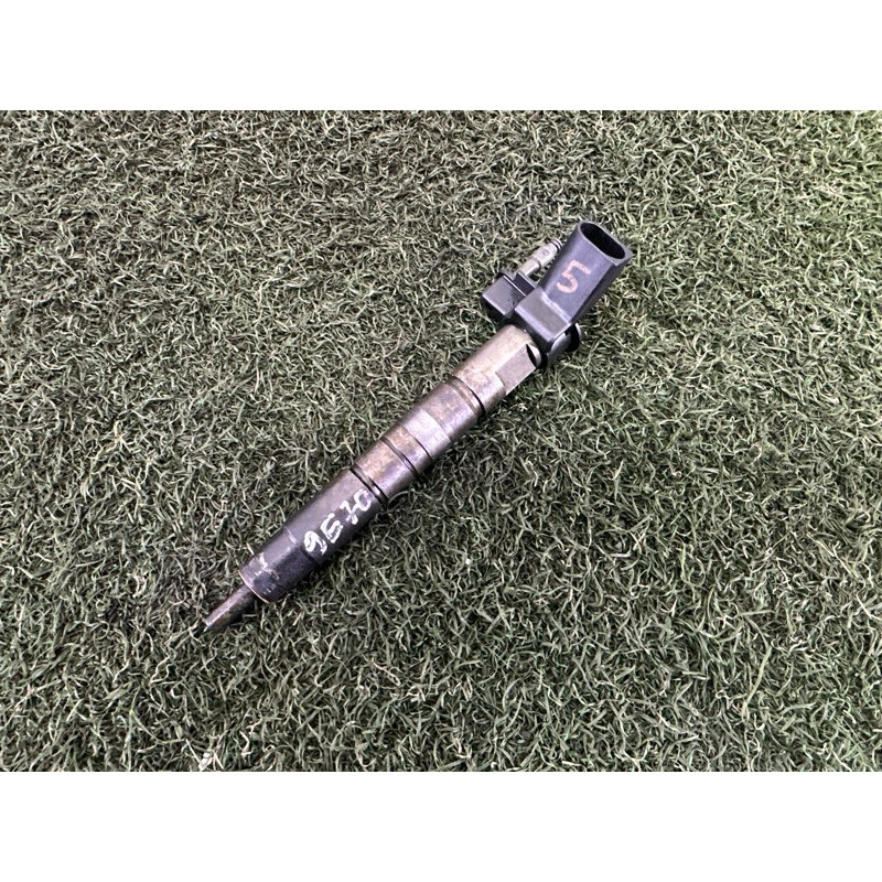 Форсунка топливная (топливная система) BMW X5 E70 2010 N57D30A 13537805428