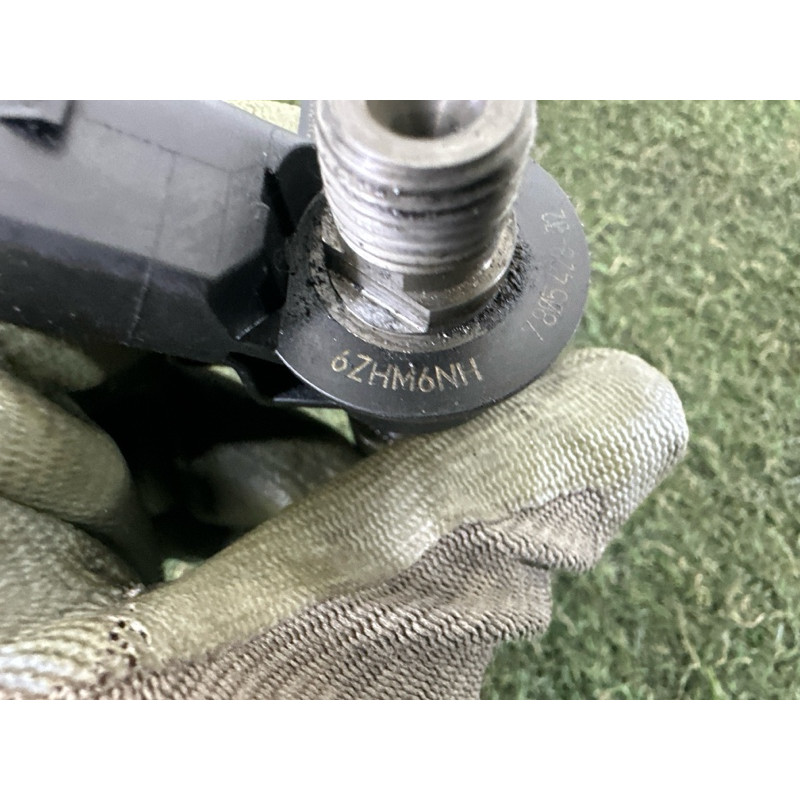 Форсунка топливная (топливная система) BMW X5 E70 2010 N57D30A 13537805428