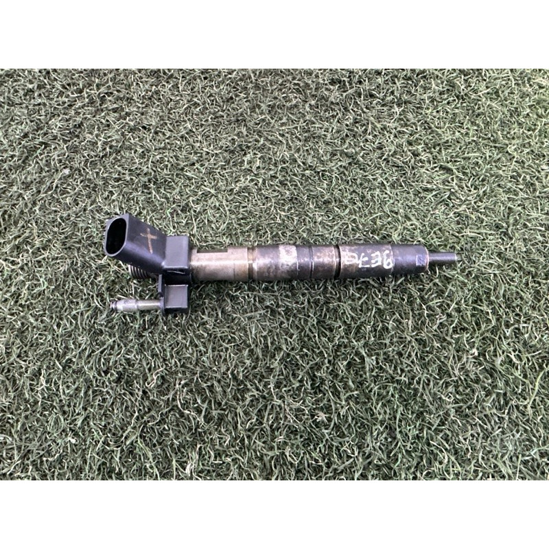 Форсунка топливная (топливная система) BMW X5 E70 2010 N57D30A 13537805428