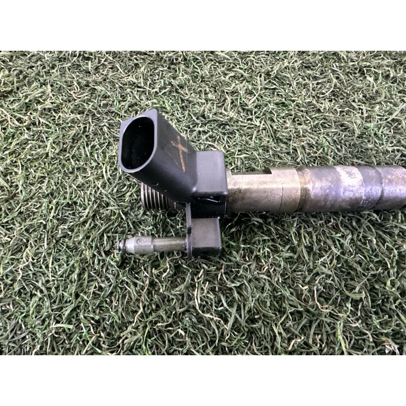 Форсунка топливная (топливная система) BMW X5 E70 2010 N57D30A 13537805428