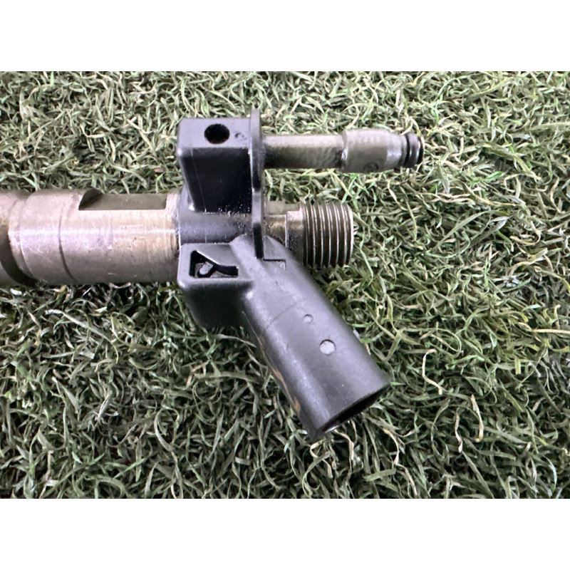 Форсунка топливная (топливная система) BMW X5 E70 2010 N57D30A 13537805428