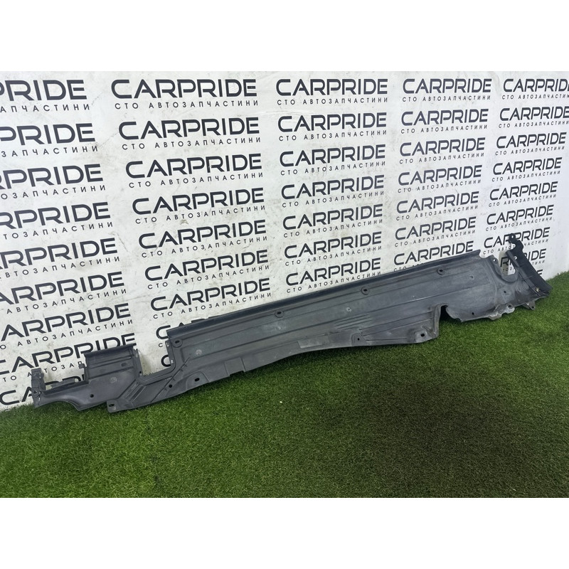 Защита днища (кузов и элементы) Volkswagen Touareg NF 2012 3.0 Hybrid CGFA 7P0825201B