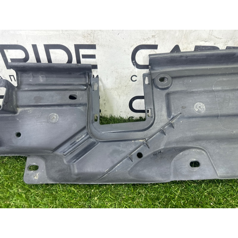 Защита днища (кузов и элементы) Volkswagen Touareg NF 2012 3.0 Hybrid CGFA 7P0825201B