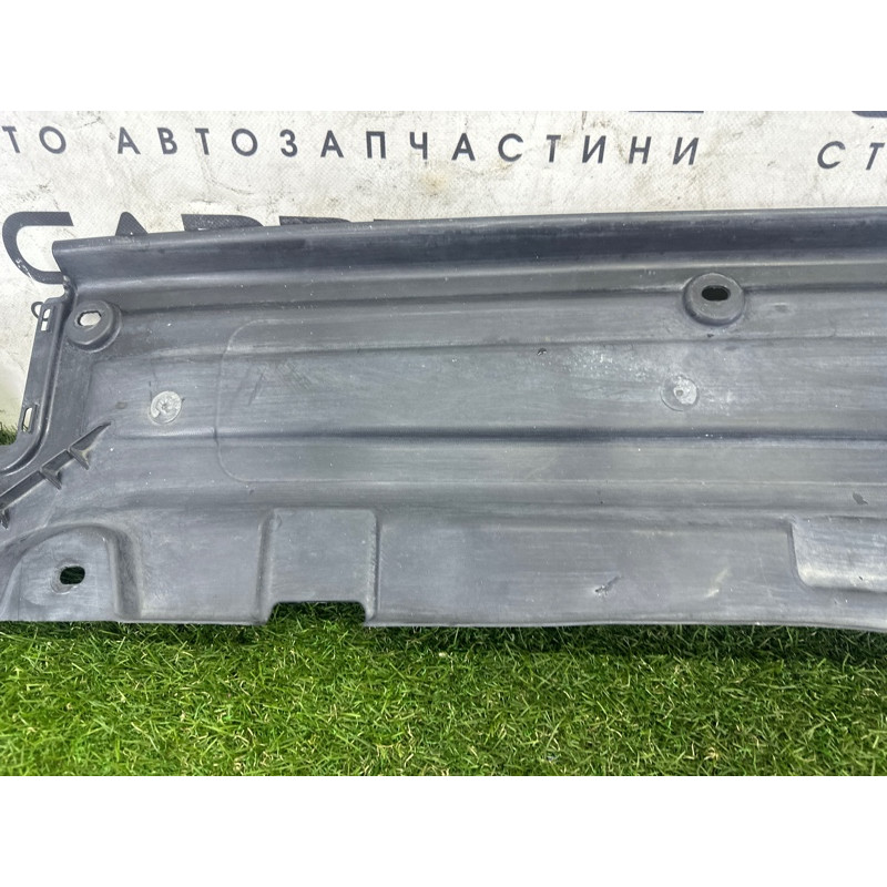 Защита днища (кузов и элементы) Volkswagen Touareg NF 2012 3.0 Hybrid CGFA 7P0825201B