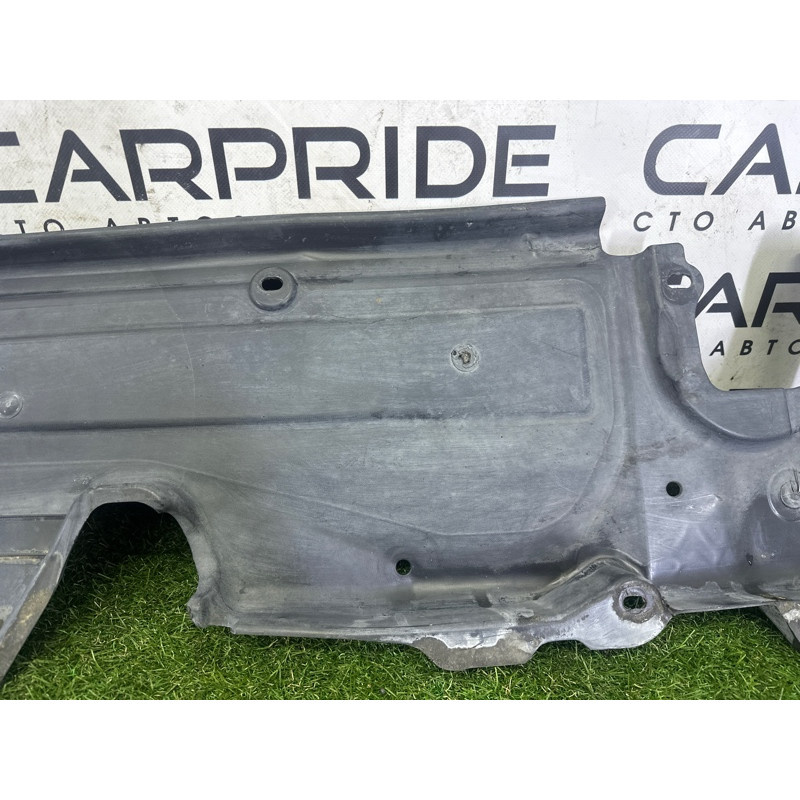 Защита днища (кузов и элементы) Volkswagen Touareg NF 2012 3.0 Hybrid CGFA 7P0825201B