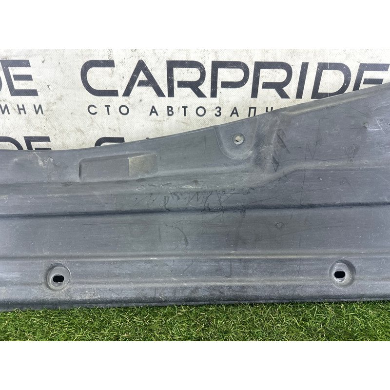 Защита днища (кузов и элементы) Volkswagen Touareg NF 2012 3.0 Hybrid CGFA 7P0825201B