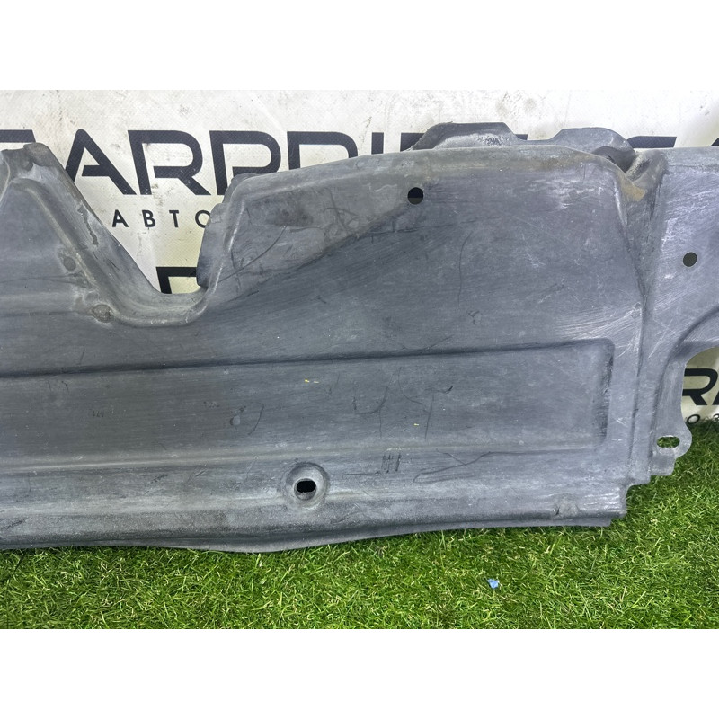 Защита днища (кузов и элементы) Volkswagen Touareg NF 2012 3.0 Hybrid CGFA 7P0825201B