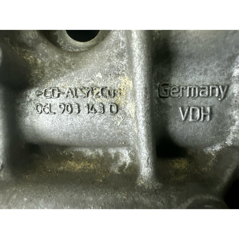 Корпус масляного фильтра (двигатель и элементы) AUDI Q7 4M 2017 2.0 TFSI 06L903143D