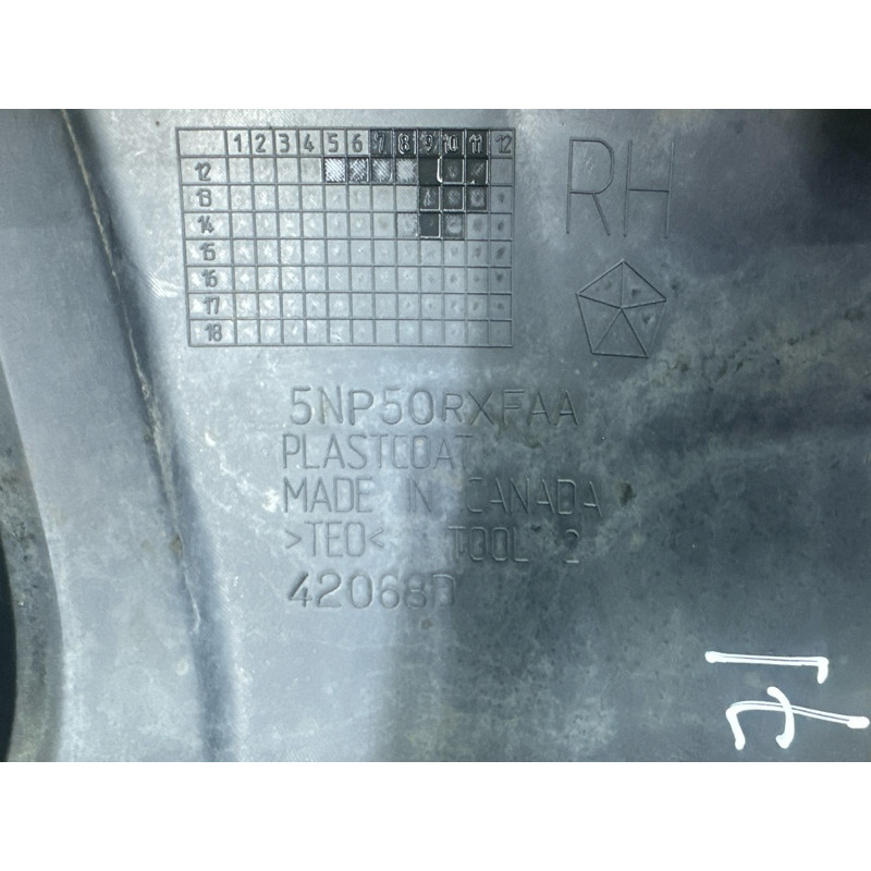 Накладка на поріг (кузов і елементи) Jeep Grand Cherokee WK2 2014 3.0 Diesel 5NM60RXFAA
