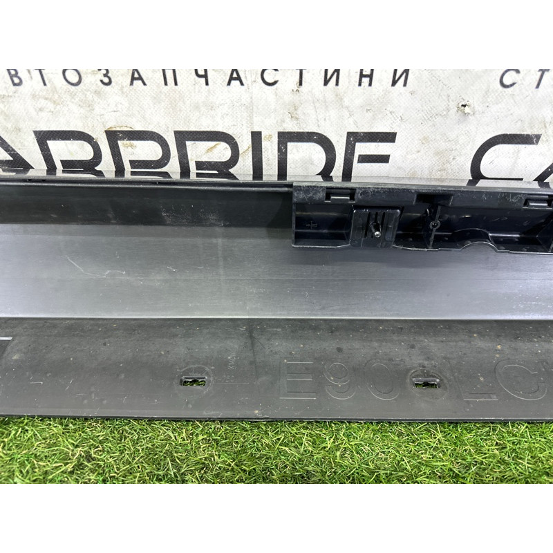 Накладка на порог (кузов и элементы) BMW 3-series E90 2010 3.0 N54 51777202653