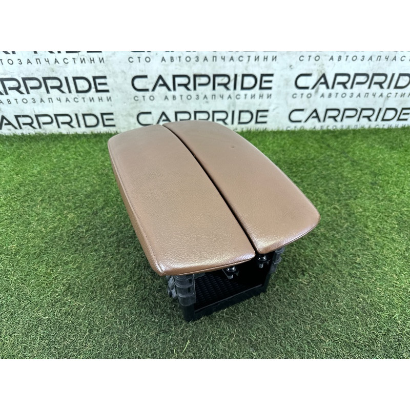 Підлокітник (салон) BMW X5 E70 2010 N57D30A 51169217477