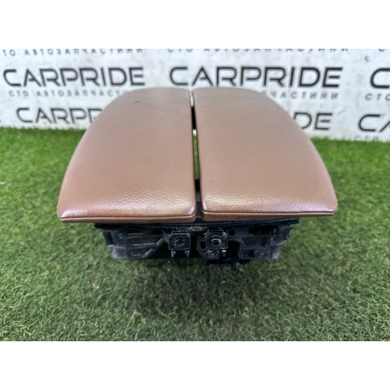 Підлокітник (салон) BMW X5 E70 2010 N57D30A 51169217477