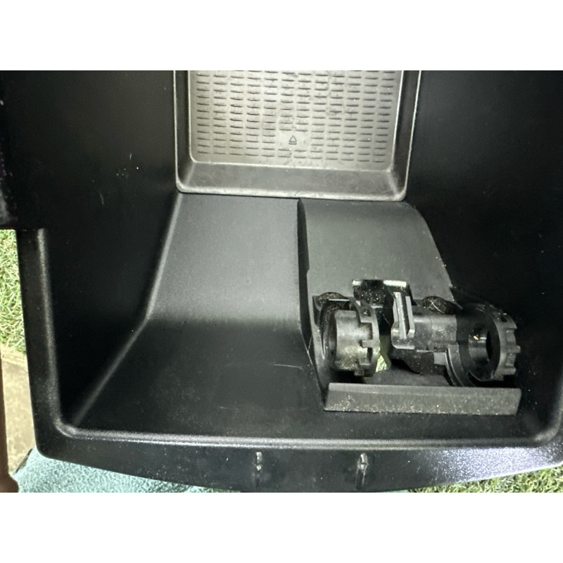 Підлокітник (салон) BMW X5 E70 2010 N57D30A 51169217477