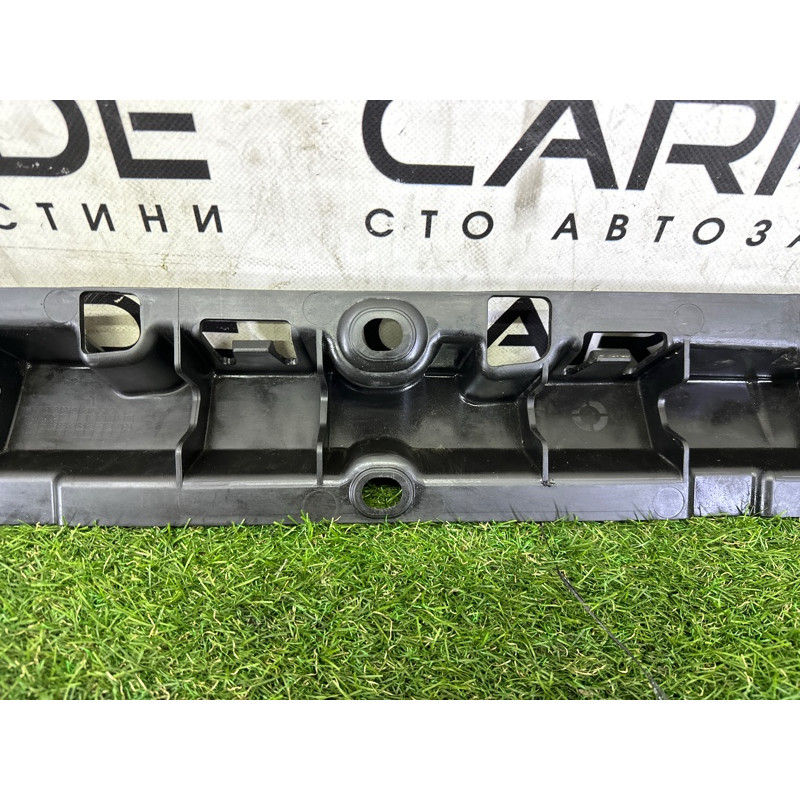 Кріплення порогу (кузов і елементи) BMW X5 E70 2010 N57D30A 51777207195