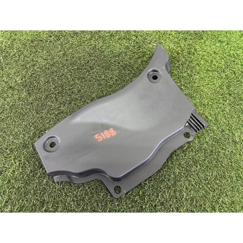 Накладка на жабо (кузов и элементы) LAND ROVER RANGE ROVER Sport L494 2016 3.0 Diesel LR038083