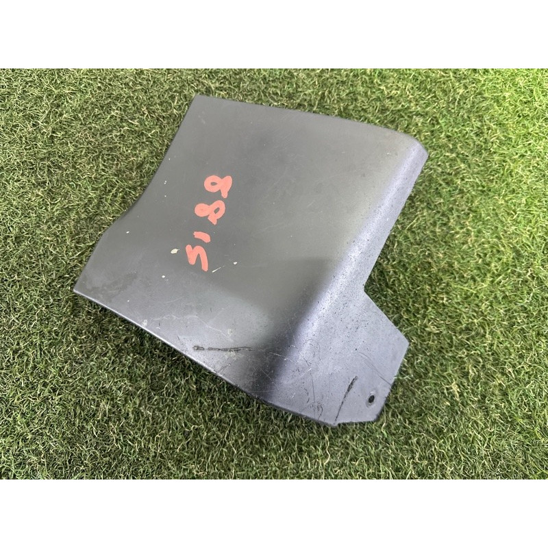 Накладка на крыло (кузов и элементы) LAND ROVER RANGE ROVER Sport L494 2016 3.0 Diesel LR064266