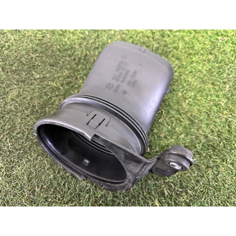 Патрубок воздушного фильтра (впускная система) BMW X3 F25 2012 3.0 13717601870