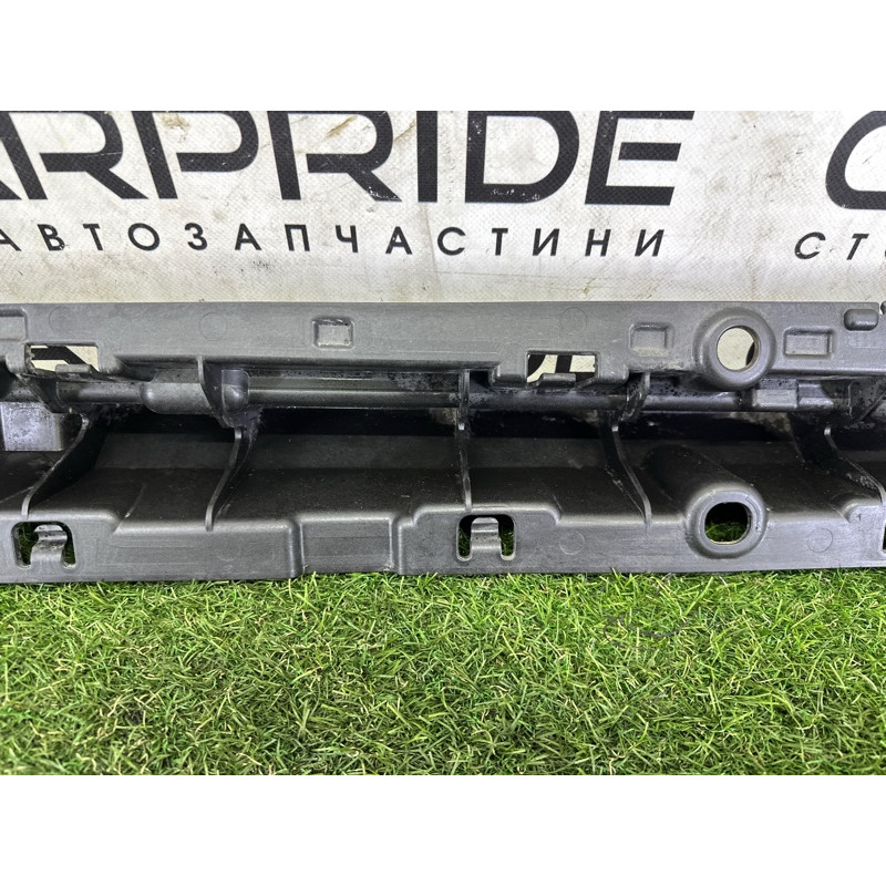 Крепление порога (кузов и элементы) BMW X5 F15 2015 4.4 51777294377