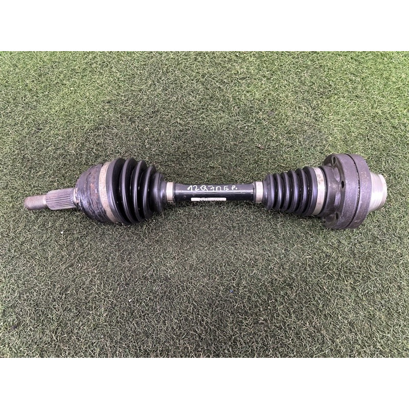 Привод (трансмиссия) AUDI Q7 4L 2011 3.0 TFSi 7P0407271C