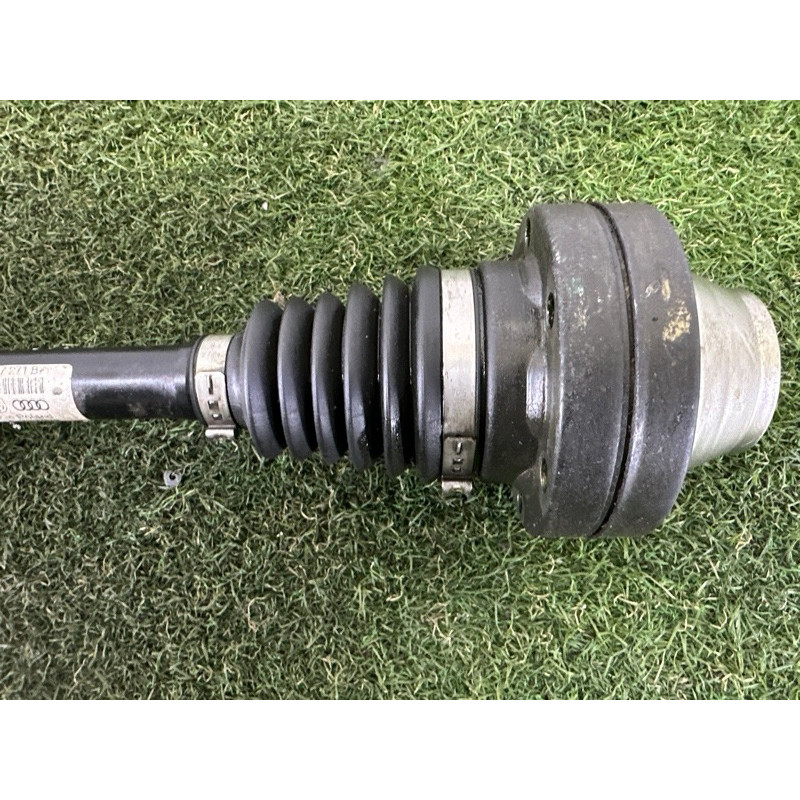 Привод (трансмиссия) AUDI Q7 4L 2011 3.0 TFSi 7P0407271C