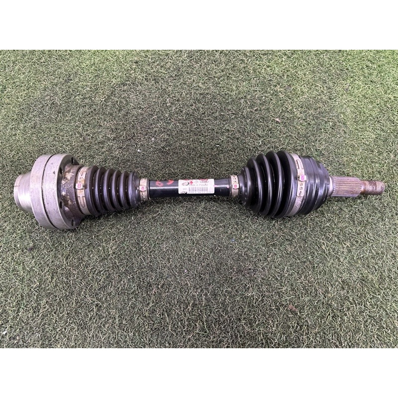 Привід (трансмісія) Volkswagen Touareg NF 2011 3.6 7P0407271C