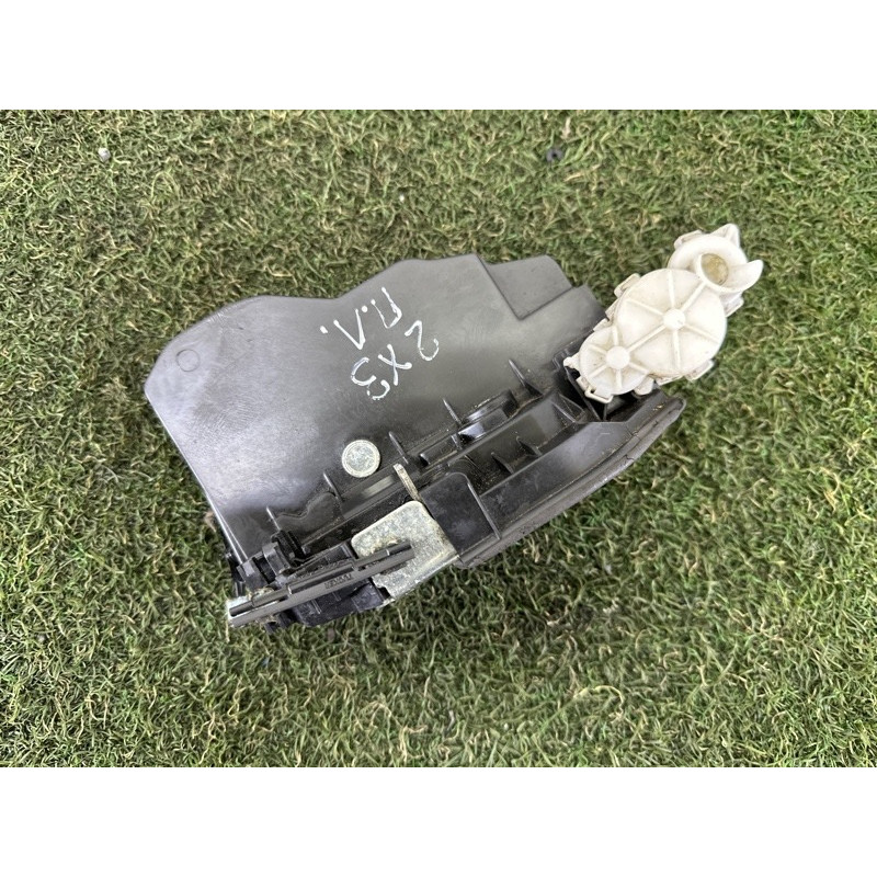 Замок дверей (кузов і елементи) BMW X3 F25 2012 3.0 51217202143