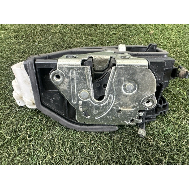 Замок дверей (кузов і елементи) BMW X3 F25 2012 3.0 51217202143