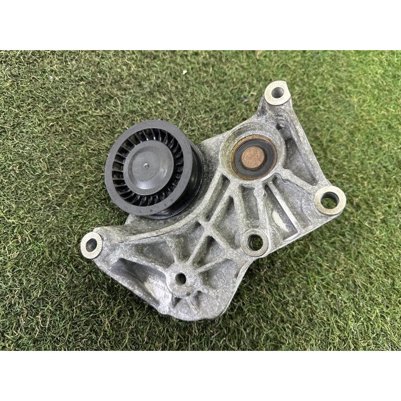 Натягувач приводного ременя (двигатель и элементы) LAND ROVER Range Rover L405 2016 5.0 LR079294